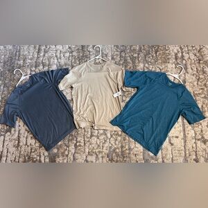 3 cloud soft ON Tees light/heathered navy, Beige, and blue